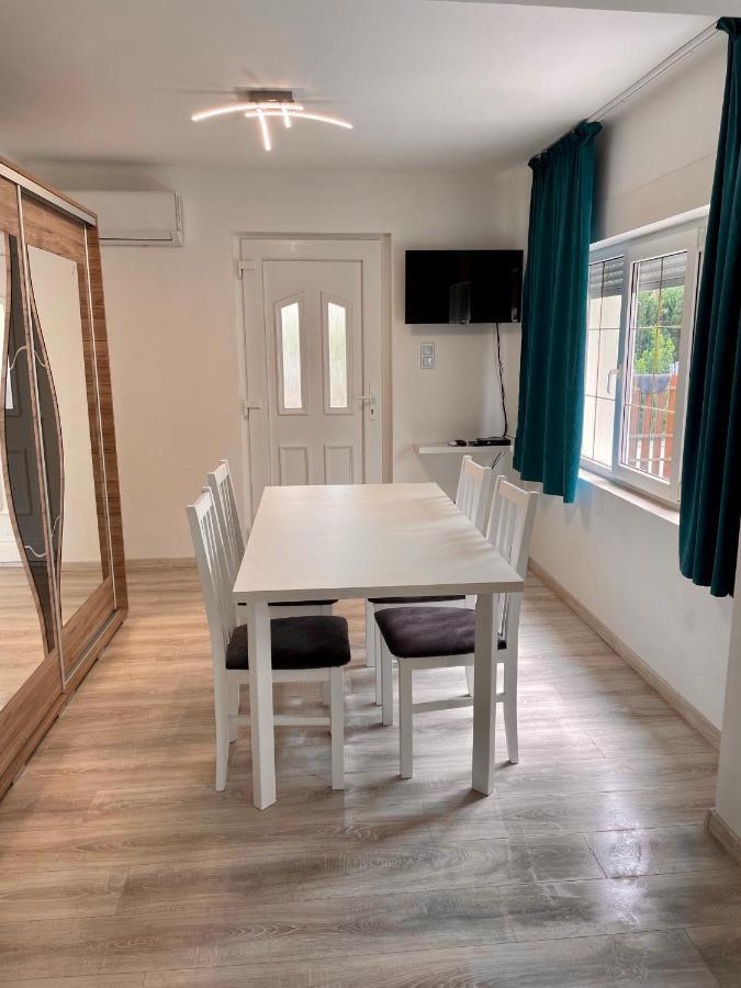 Janos Apartman Balatonfüred Buitenkant foto